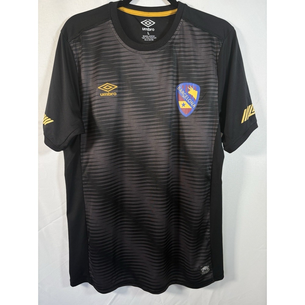 Umbro soccer Shirt‎  jersey size L Barcelona futbol pullover